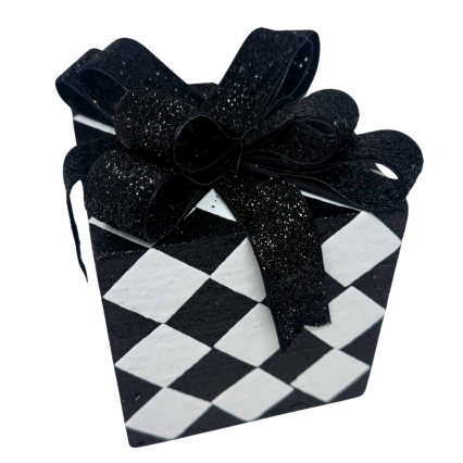 5" Diamond Print Present- Black & White