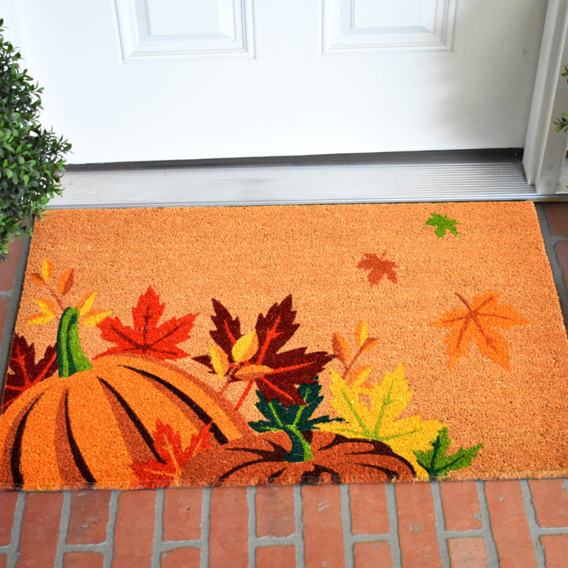 Corner Pumpkins and Leaves