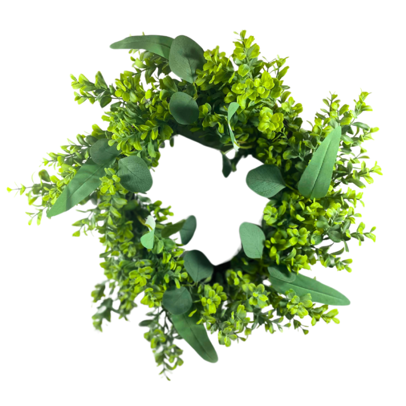 20" Boxwood and Leaves Wreath